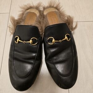 Gucci Black Leather Mules with Gold Horsebit and Fur Trim